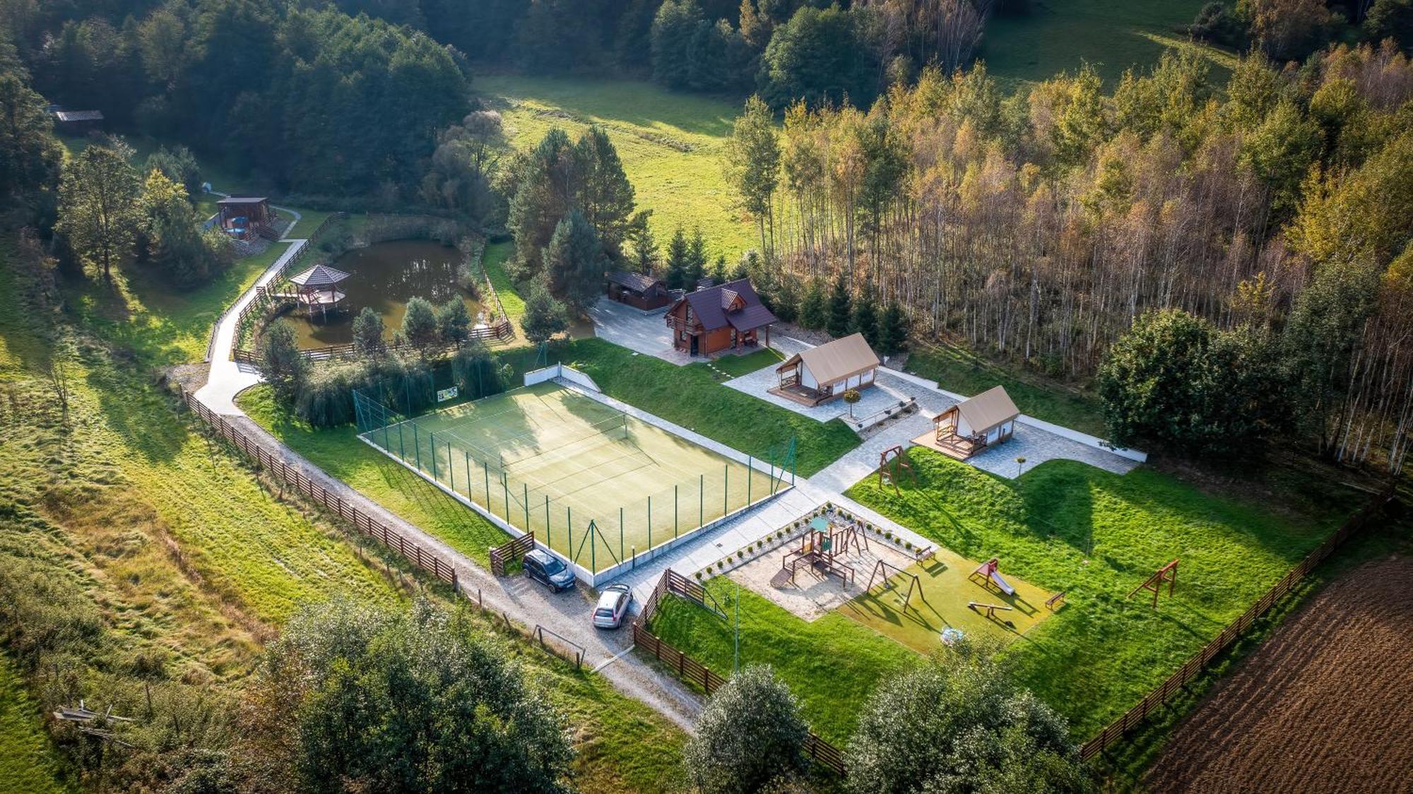 Glamping Pod Gwiazdami Pietrusza Wola Hotel Exterior photo