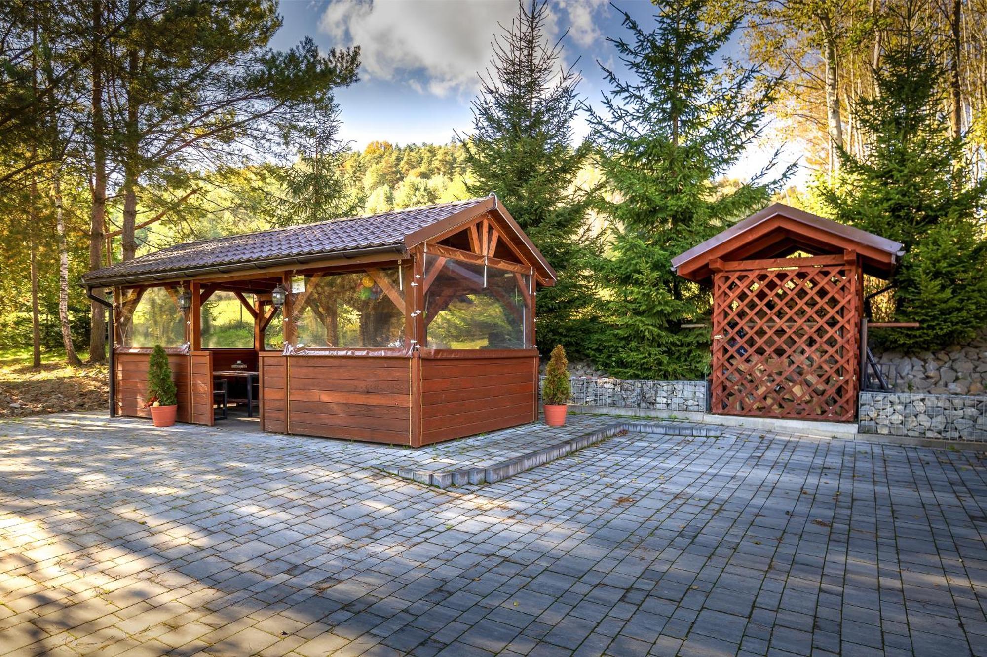 Glamping Pod Gwiazdami Pietrusza Wola Hotel Exterior photo